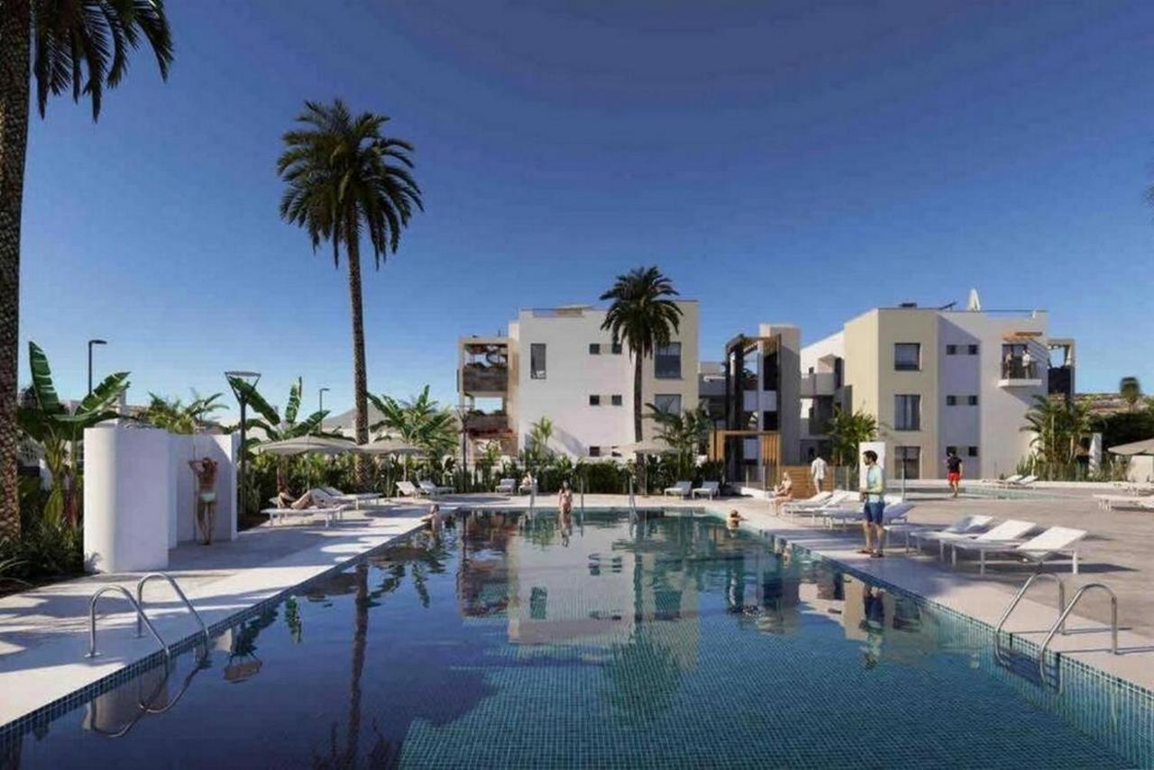 Green View Luxury Appartment In New Complex Pueblo Majorero Next To Golf Course 5 Min Walk From The Beach And Atlantico Shopping Centre In Caleta De Fuste Next To Cassino And Elba Sara Hotel 2 Bedrooms 2 Bathrooms Huge Terace! מראה חיצוני תמונה