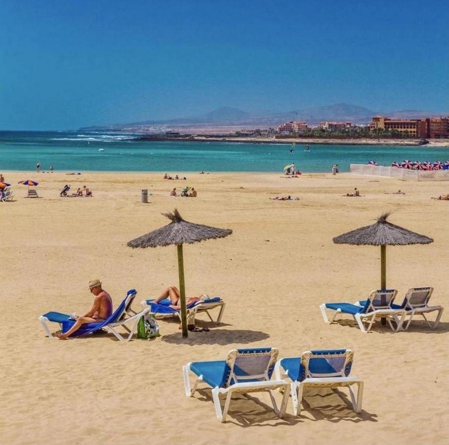 Green View Luxury Appartment In New Complex Pueblo Majorero Next To Golf Course 5 Min Walk From The Beach And Atlantico Shopping Centre In Caleta De Fuste Next To Cassino And Elba Sara Hotel 2 Bedrooms 2 Bathrooms Huge Terace! מראה חיצוני תמונה